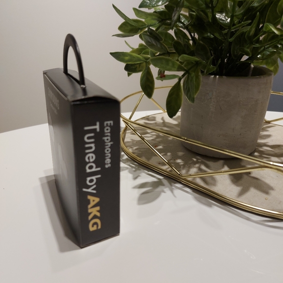 Samsung Galaxy Earphones S20+ - Picture 3 of 7